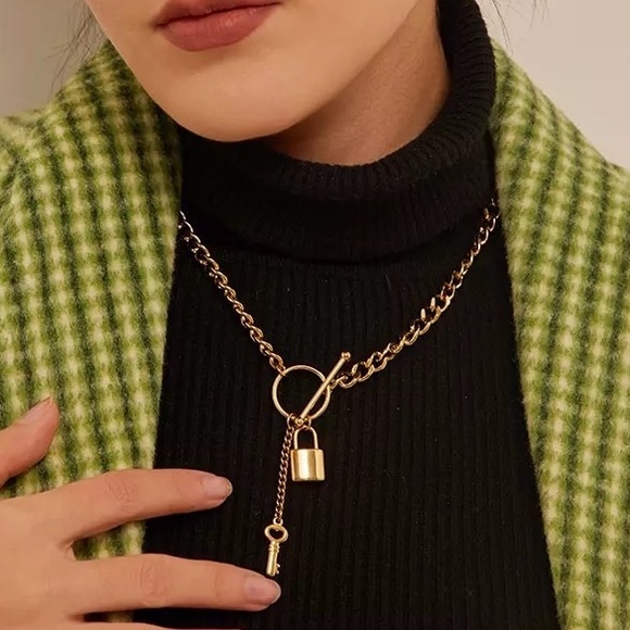 14k Gold Stainless Steel Toggle Lock and Key Pendant Necklace - Picture 8 of 10